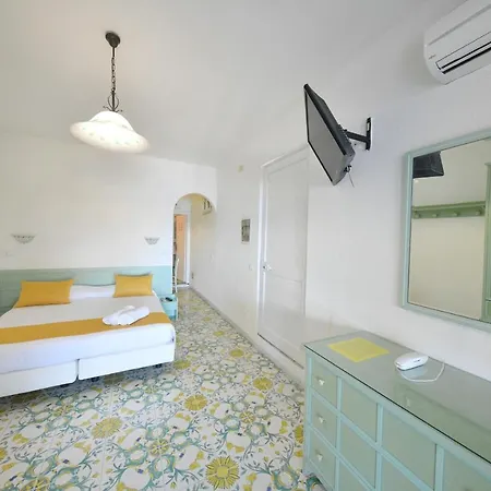 Parco Cartaromana Hotel 3*