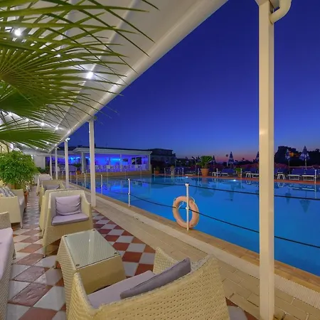 Parco Cartaromana Hotel 3*