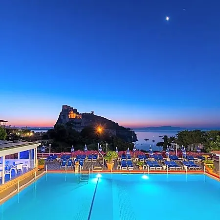 Parco Cartaromana Hotel