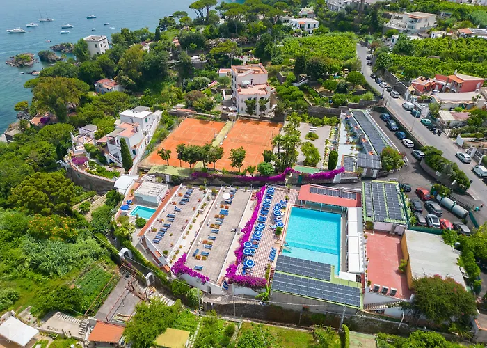 Parco Cartaromana 3*