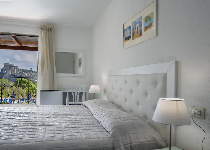 Parco Cartaromana 3*