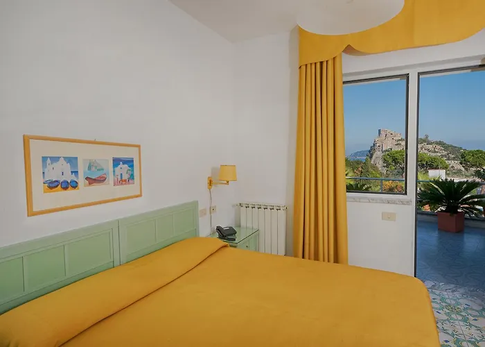 Parco Cartaromana Hotel