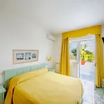 ホテル Parco Cartaromana イスキア島