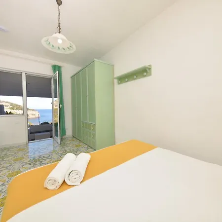 Parco Cartaromana فندق ايسكيا
