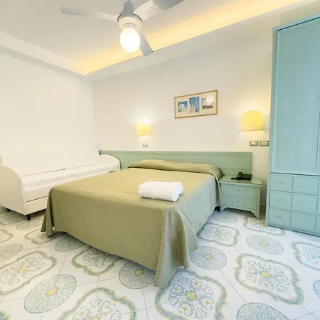 Ξενοδοχείο Parco Cartaromana 3*