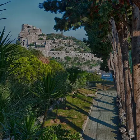 Parco Cartaromana فندق ايسكيا
